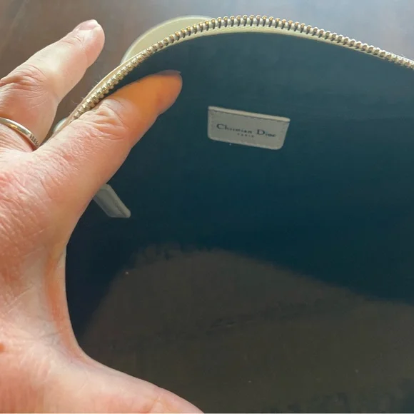 Dior white Leather Shoulder Bag with silver hardware COA and dust bag! - Picture 10 of 10